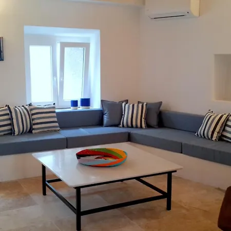 - 3 Bedroom Townhouse Gaios